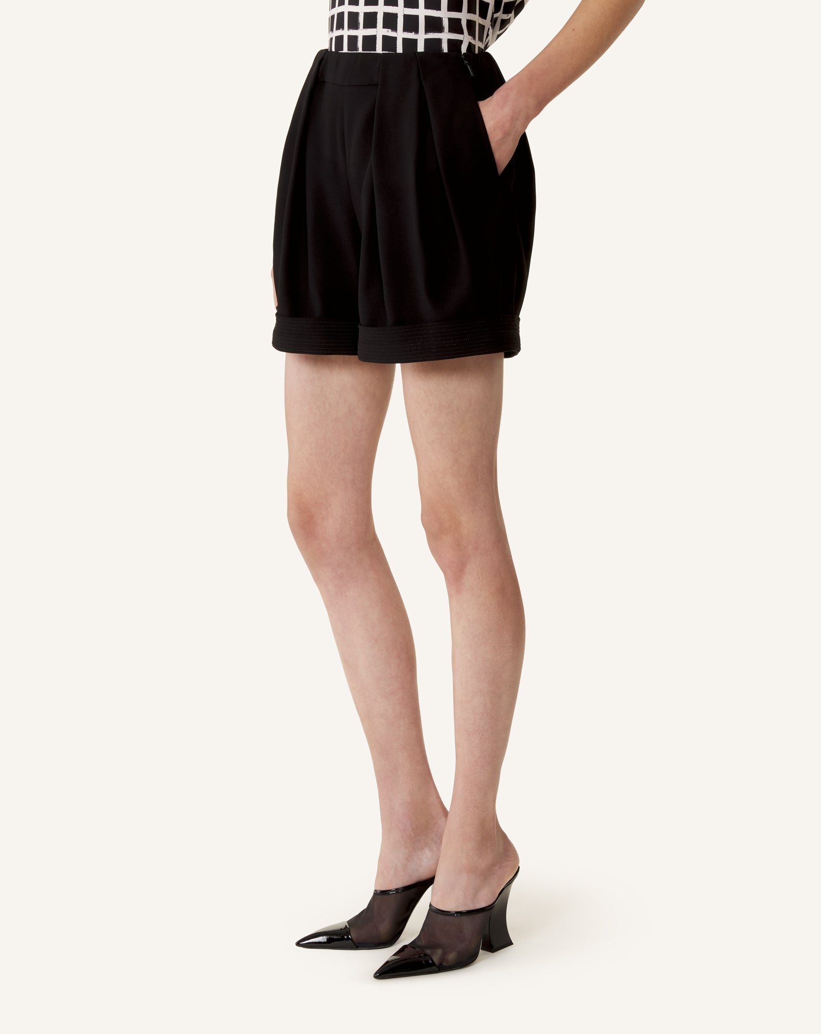 Short Plissé En Crêpe Black | Lanvin Women